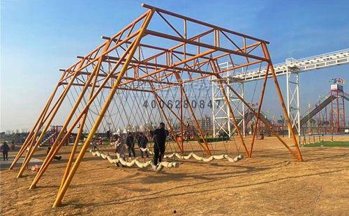 玉门镇网红秋千,旋转中的诗意时光