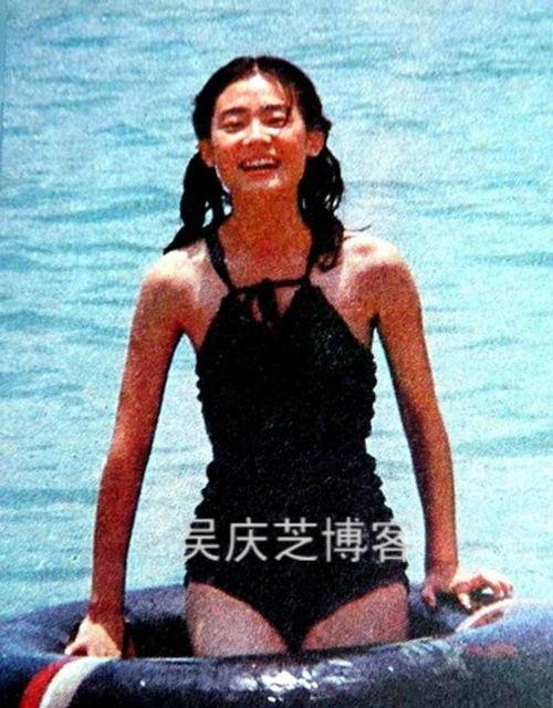 女明星裤裆爆炸