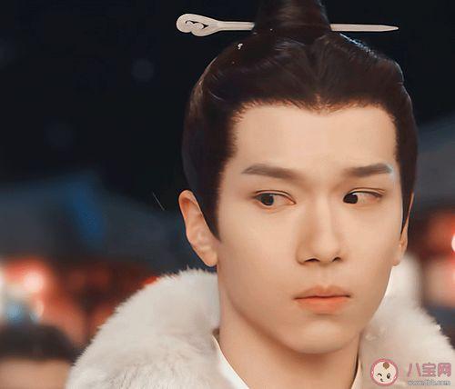 官配的明星,揭秘明星官配背后的甜蜜故事