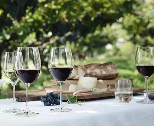 明星酒杯名字图片,揭秘明星酒杯名字背后的故事